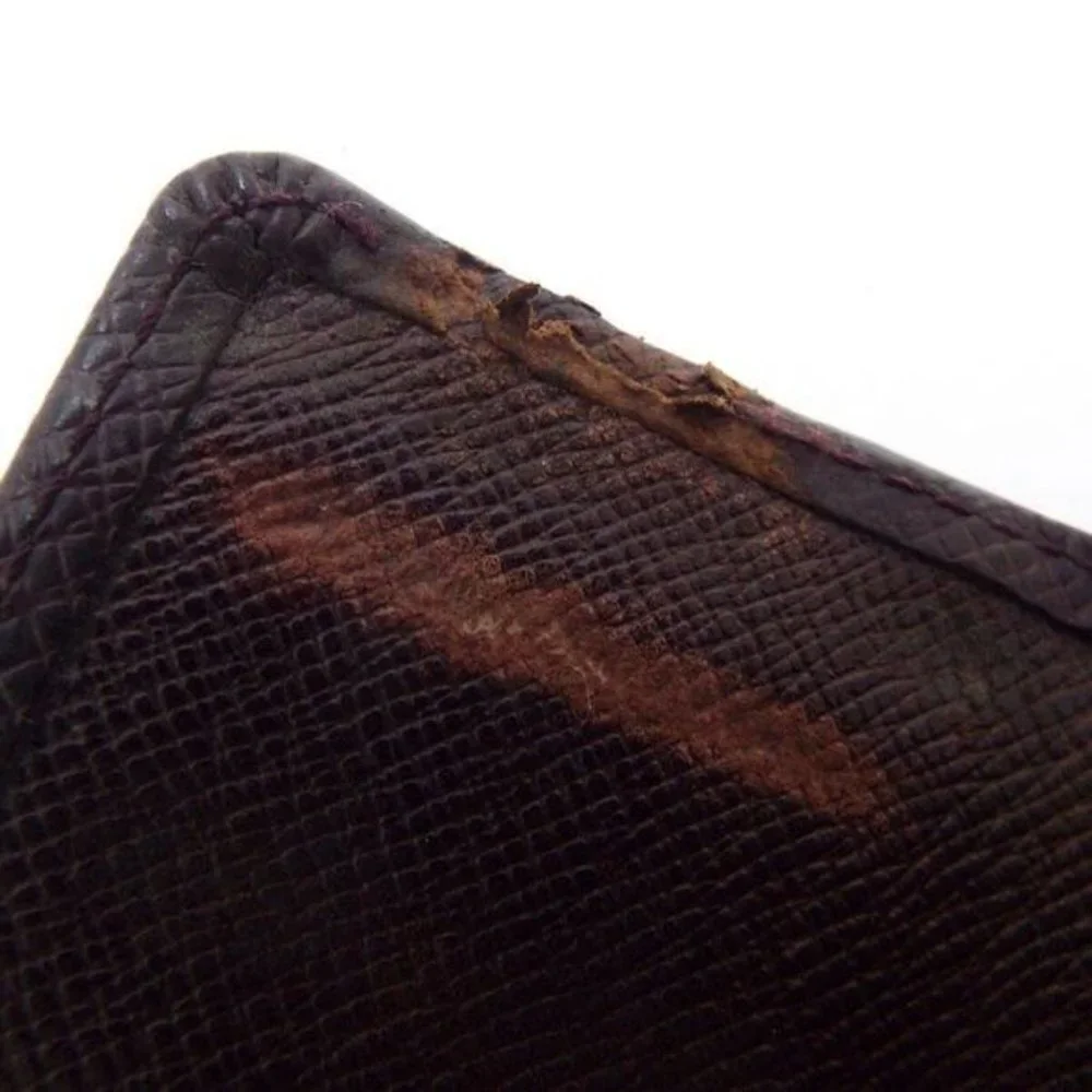 Louis Vuitton Taiga Key Holder/Wallet #400💥PRICE DROP💥